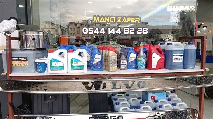 Volvo windshield sunshade